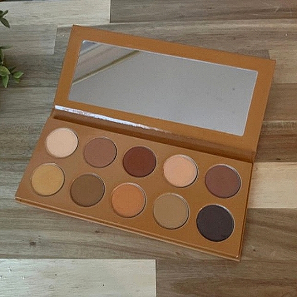 KKW Beauty Matte Honey Eyeshadow Palette - Picture 4 of 11